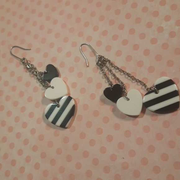 Earrings - Picture 2 of 3